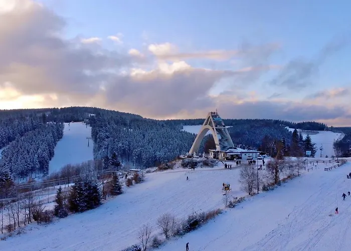 - Skipiste Um Ecke *